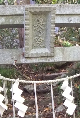 ᡼ 2